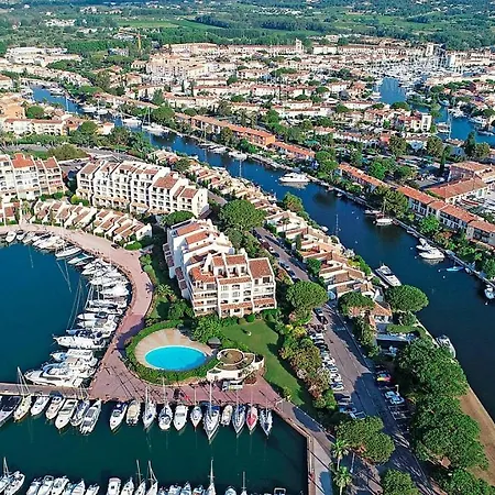 Bateau-hôtel Logement insolite dans le Golfe de Saint Tropez *